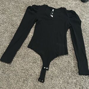 Black Ruff Sleeve Ribbed Long Sleeve Bodysuit Size Small